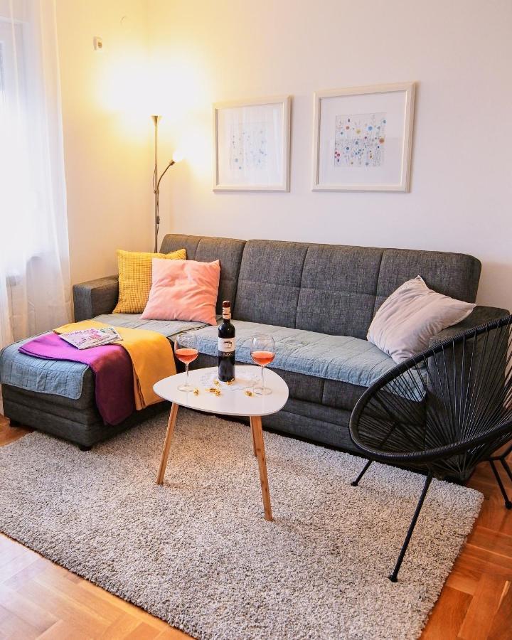 Lovely Apartment Mira Near Airport Zagreb Velika Gorica Exteriör bild