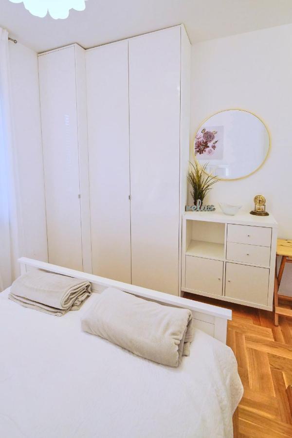 Lovely Apartment Mira Near Airport Zagreb Velika Gorica Exteriör bild