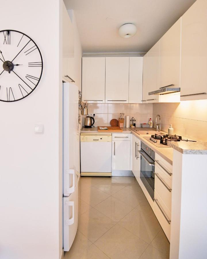 Lovely Apartment Mira Near Airport Zagreb Velika Gorica Exteriör bild