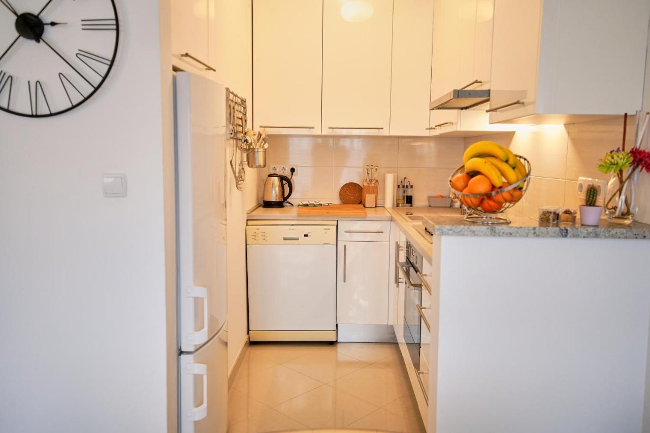 Lovely Apartment Mira Near Airport Zagreb Velika Gorica Exteriör bild